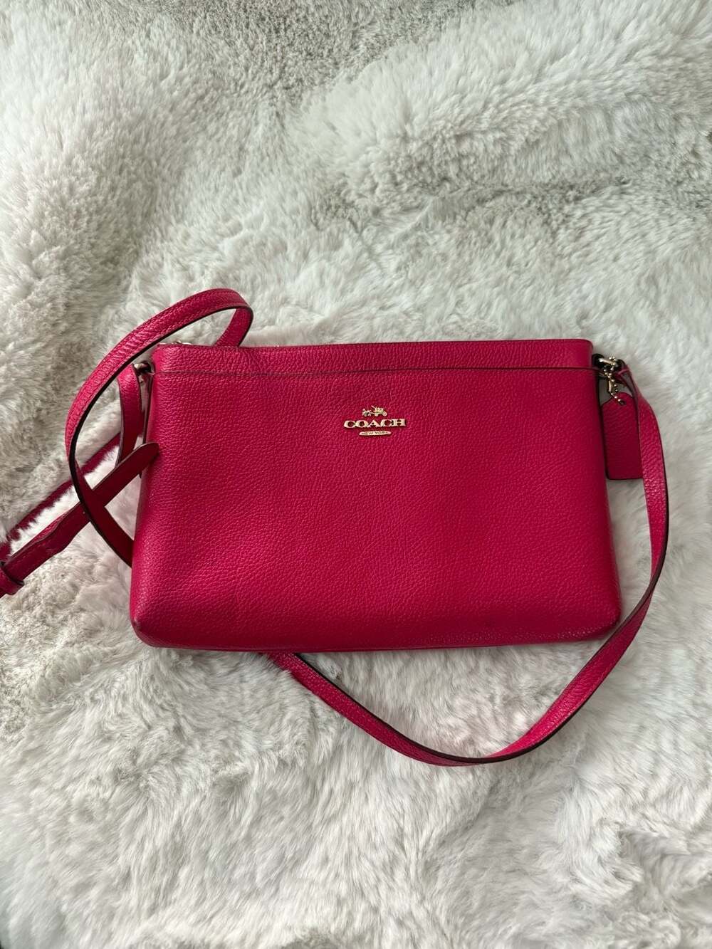 Vintage Coach Crossgrain Leather East West Crossbody Bag in Fuchsia Pink